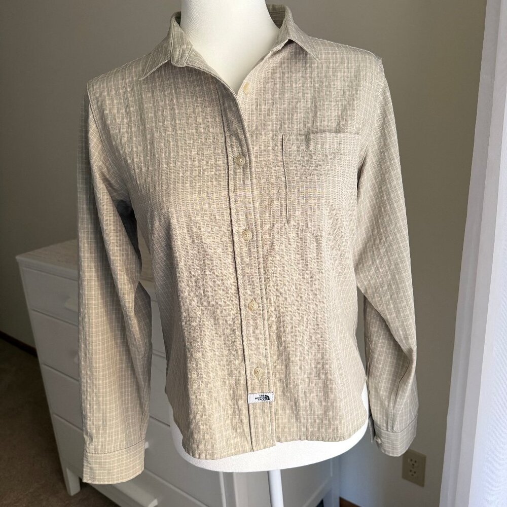 The North Face Button Down Blouse Sage/Grey Green Womens Size S (EUC)